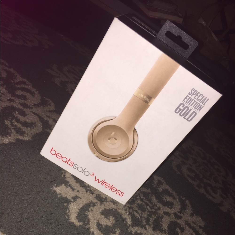 Headphones beats solo3